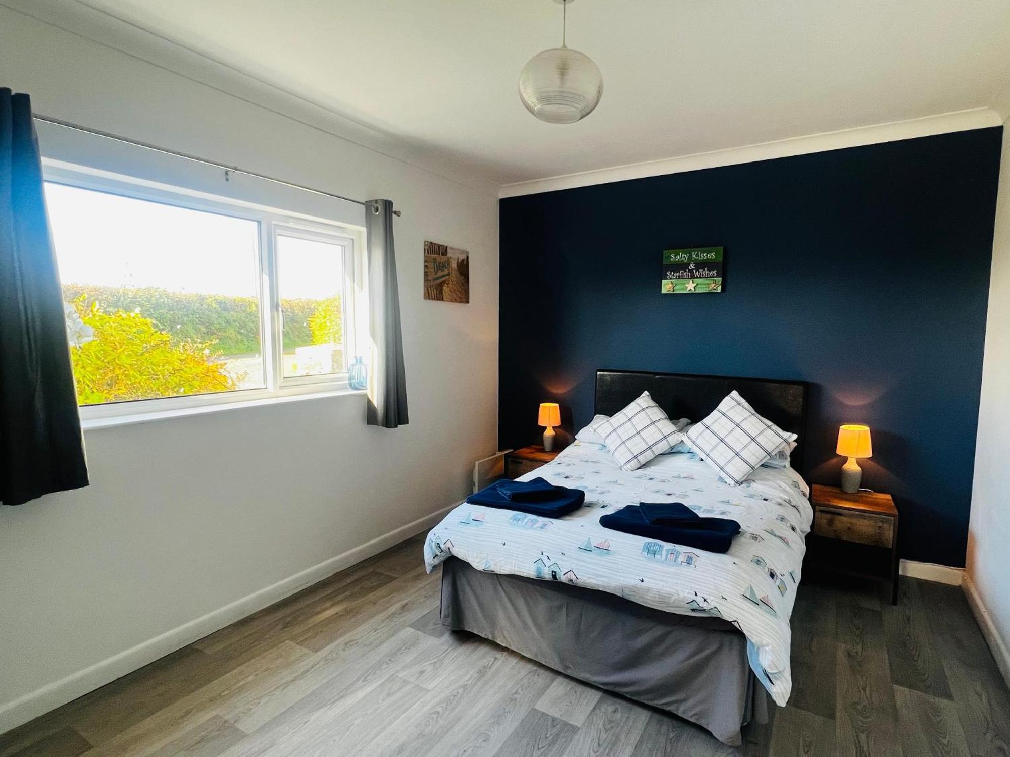 2 Bedroom Holiday Home In The Heart Of West Wales Сент-Клирс Экстерьер фото